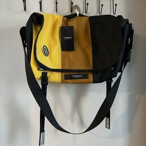 Timbuk2 Messenger Bag 13” Laptop. Water resistant. NWT small